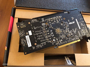 ASUS Strix RX 570 4GB (3 foto / 3)