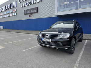 VW TOUAREG 3.0 ДИЗЕЛЬ 193KW 2015 Г. (9 фото из 11)
