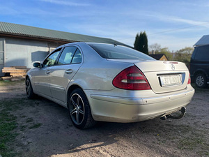 Mercedes-benz E270 (3 foto / 6)