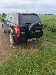 Suzuki Grand Vitara (5 фото из 5)