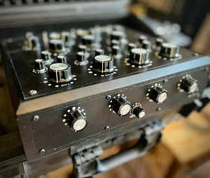 Condesa Carmen V High end professionaalne rotary DJ mixer (6 foto / 8)