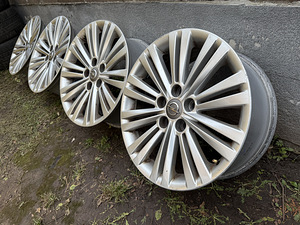 Литые диски 5x120 Opel Insignia R18 (1 фото из 3)