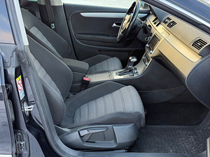 Volkswagen Passat CC 2.0TDI 103kw 2009 (11 foto / 14)