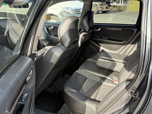 Volvo V70 2.4D 96kw 2004 (10 foto / 12)