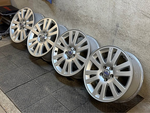 5x108 R17 оригинальные литые диски Volvo (2 фото из 4)