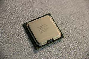 Intel CPU Core 2Duo E8200