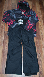 Курткa Quiksilver (4 фото из 4)