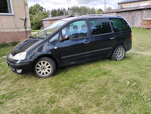 Ford Galaxy 1,9 96kw 2005 (7 foto / 9)
