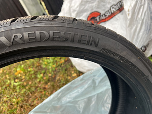 Vredestein winter r20 245/35 (1 foto / 2)