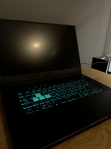 Asus Dash TUF F15 Mängurisülearvuti (7 foto / 9)