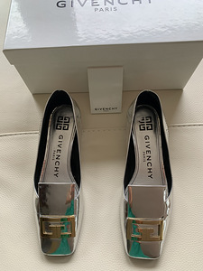 Туфли Givenchy (3 фото из 5)