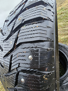 Зимние шины 225/65/r17 (1 фото из 5)
