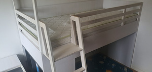 Детская кровать (3 фото из 6)