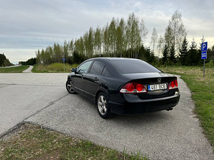Honda Civic 1.8 бензин 103kw (5 фото из 15)
