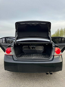 Honda Civic 1.8 бензин 103kw (13 фото из 15)