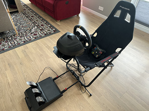 Playseat cahallenge + Thrustmaster TX RW LEATHER/ EDITION (3 foto / 6)