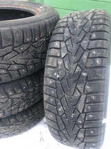 205/60 R16 Nokian Tyres talverehvid 4tk (1 foto / 3)