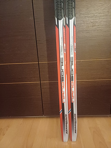 Madshus klassikasuusad REDLINE CARBON CL PLUS 200cm(stiff) (2 foto / 5)