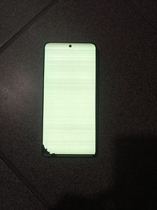 Oneplus 13, 512 gb (esiklaas katki) (1 foto / 2)