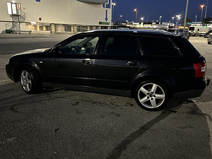 Audi A4 (4 фото из 9)