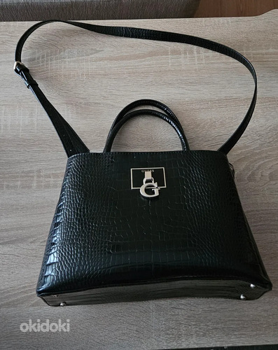 Сумка Guess