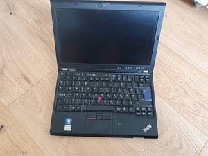 Lenovo ThinkPad x220 i7 (1 foto / 3)