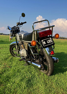 Yamaha XS 400 aasta 1978 must number (3 foto / 6)