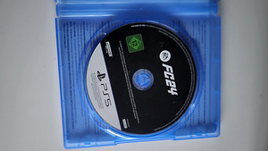 Ps5 Fc 24 (2 foto / 2)