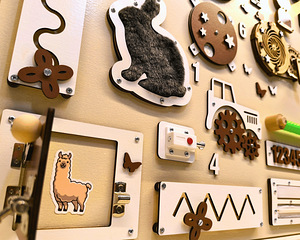 Busy Board - Arendav tegelustahvel beebile al 1a (6 foto / 8)