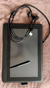 Graafikatahvel Wacom Cintiq 16, 417 mm x 276 mm x 22 mm (1 foto / 3)