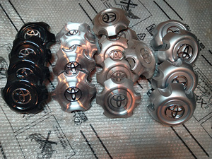 Toyota Land Cruiser Hilux Lexus veljekapslid (2 foto / 5)