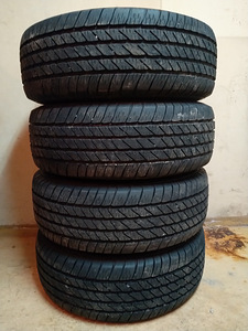 Toyota Hilux Land Cruiser R17 valuveljed rehvidega (3 foto / 3)