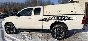 Toyota Hilux Land Cruiser R18 valuveljed rehvidega (8 foto / 8)