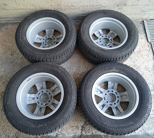 Toyota Land Cruiser 100 200 R18 valuveljed rehvidega (3 foto / 5)