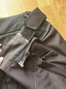 Alpinestars Ramjet Air meeste motopüksid (4 foto / 9)