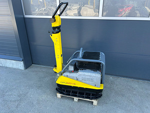 Wacker Neuson DPU5455 425kg pinnasetihendaja (4 foto / 5)