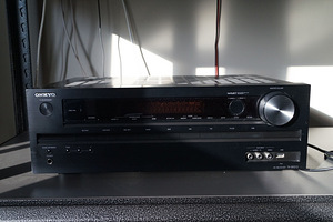 Ресивер Onkyo TX-SR313 (1 фото из 3)