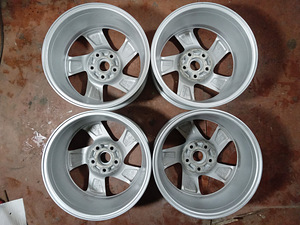 Оригинал MAZDA, 16"x7" 5x114.3x67 (2 фото из 4)