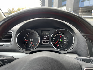 Vw Golf Variant 2.0tdi 103kw DSG6 2011a 230k panorama (2 foto / 9)