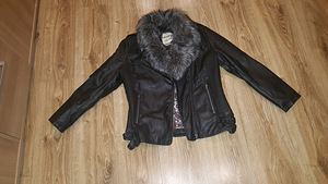 Kurtka XL - L (3 foto / 3)