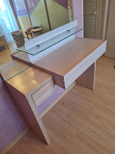 Peeglilaud / tualettlaud (8 foto / 10)