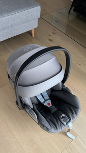 Cybex Cloud Z i-Size 45-87cm turvatool (2 foto / 8)