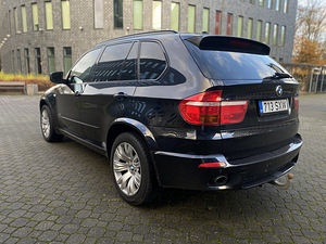BMW X5 M-paket (5 foto / 6)