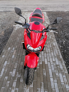 Kawasaki Z750, 2004a. 36172km (2 foto / 4)