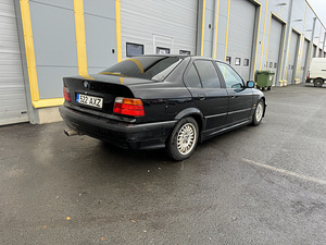 BMW 320 M52B28 (2 фото из 9)