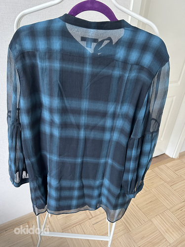 Шелковая блузка Burberry, размер XL (фото #4)