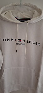 Tommy Hilfigeri pusa s.M,Levi'se pusa s.S (3 foto / 10)