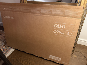 Samsung QLED 43” TV (1 foto / 8)