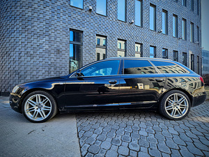 AUDI EXCLUSIVE (2 фото из 14)
