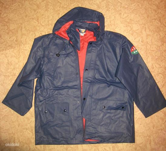 Куртка, дождевик, размер 134-140 (фото #1)